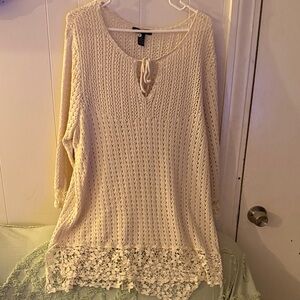 Light Cream Crochet Knit Women's Top with Lace Hem